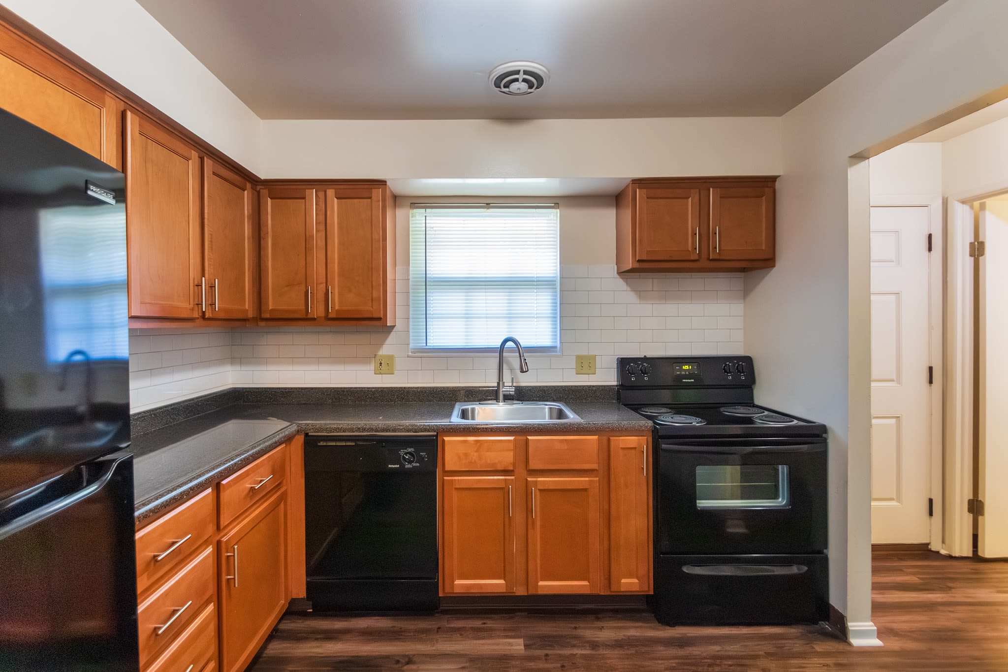 Fairfield Pointe Apartments – photo 5