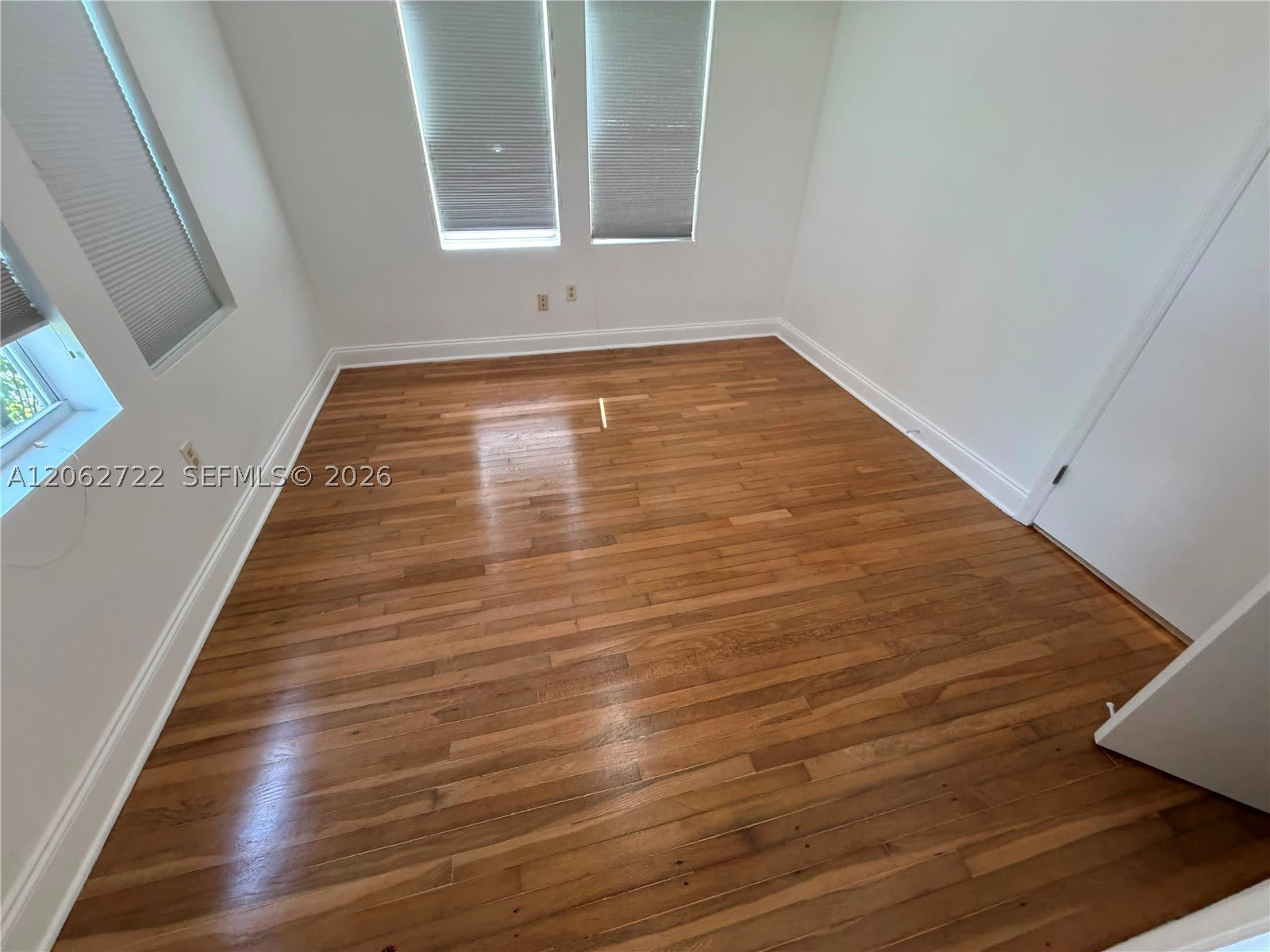 1027 Euclid Ave – photo 5
