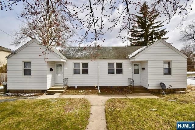 178 Washington Street – photo 1