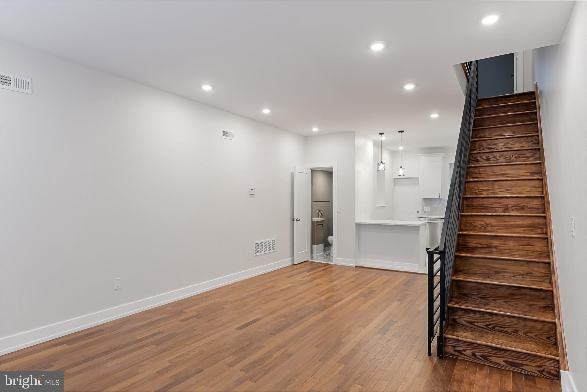 2445 S ROSEWOOD Street – photo 4