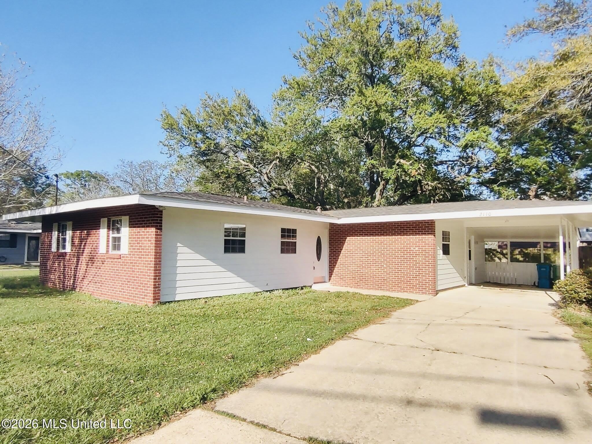 2110 Woodmont Street – photo 1