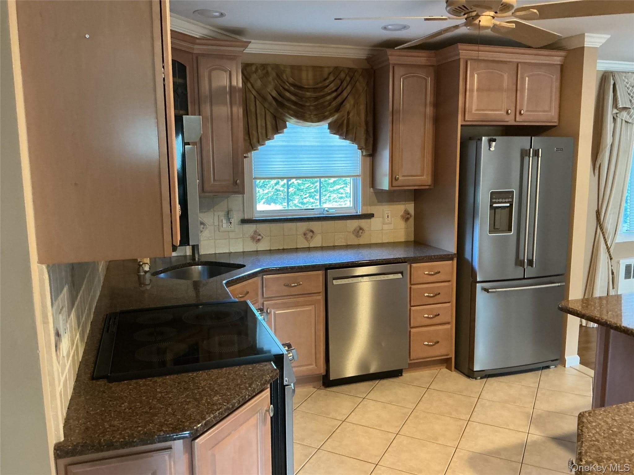 11 Frankel Road – photo 2