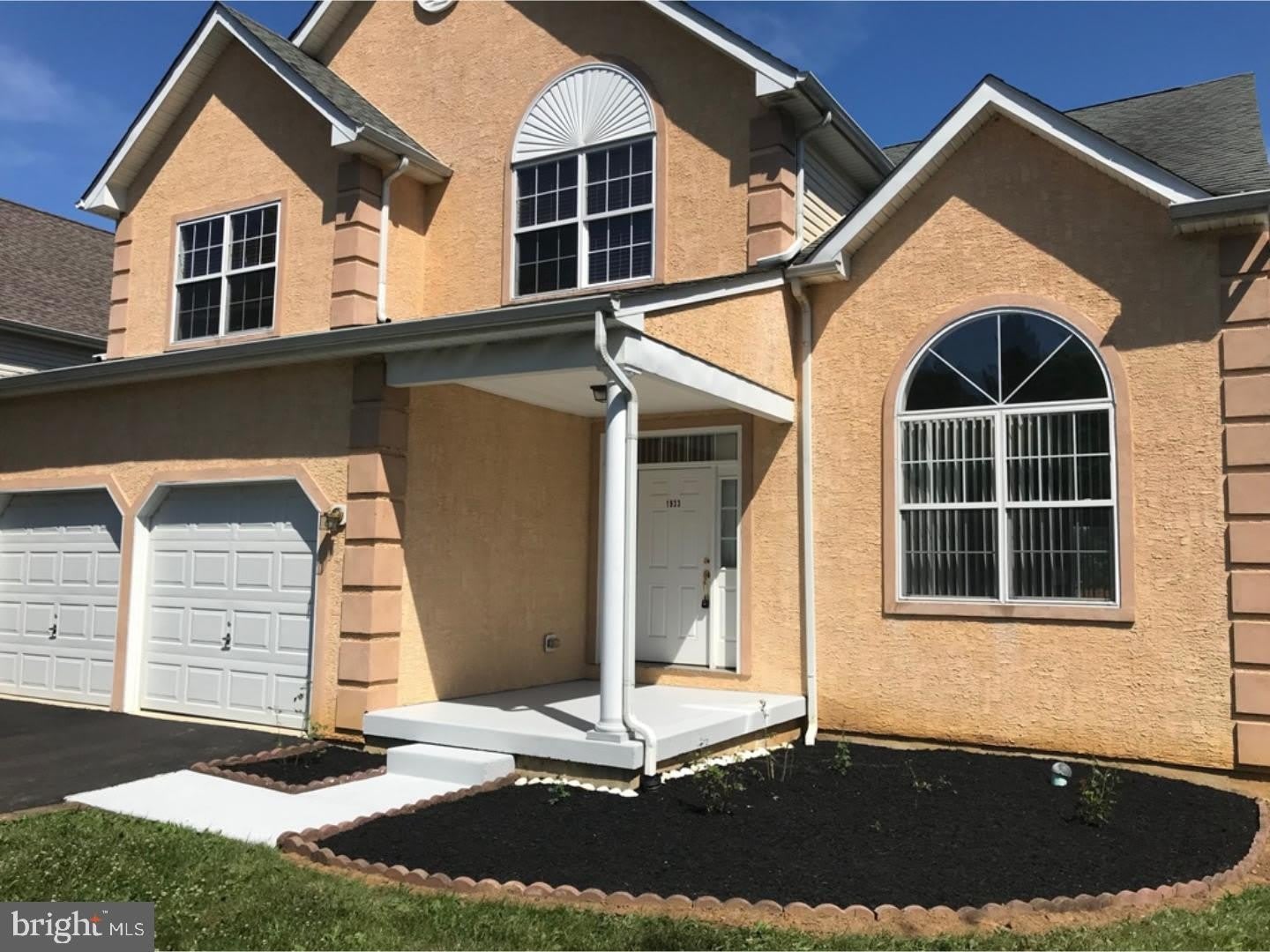 1933 Saxon Drive – photo 3