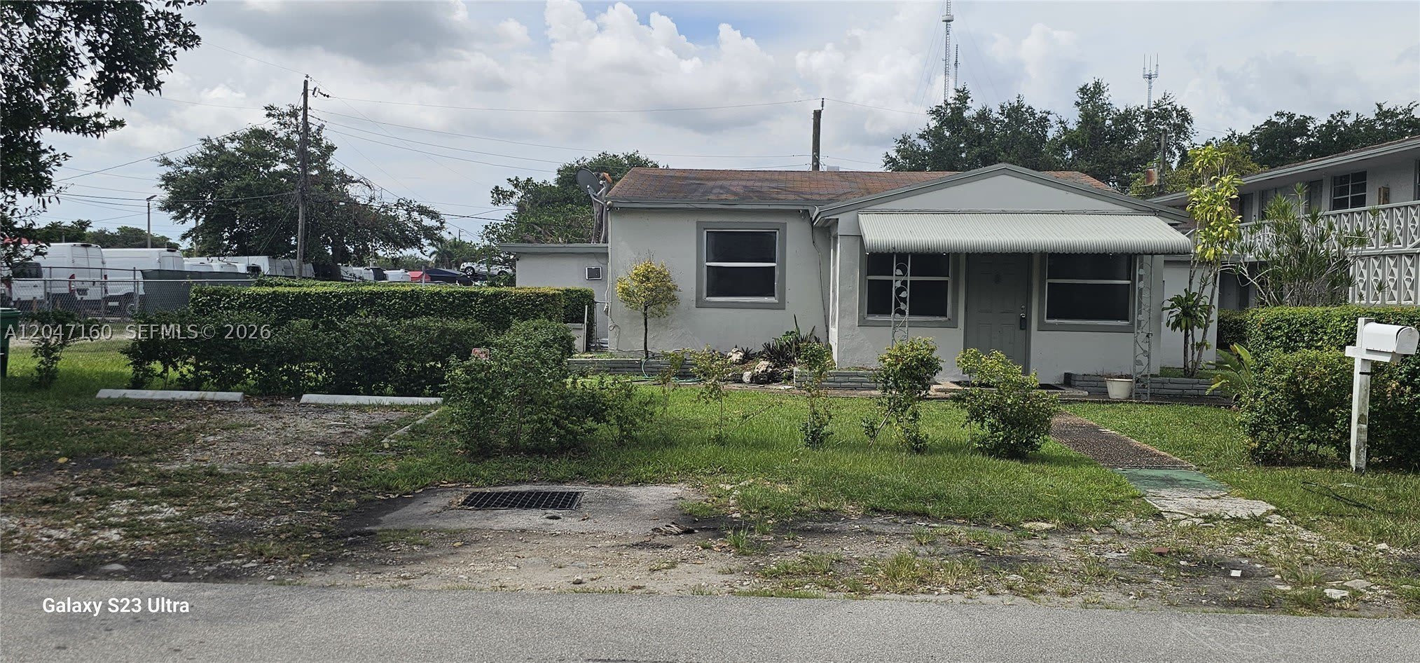6010 SW 33rd St – photo 2