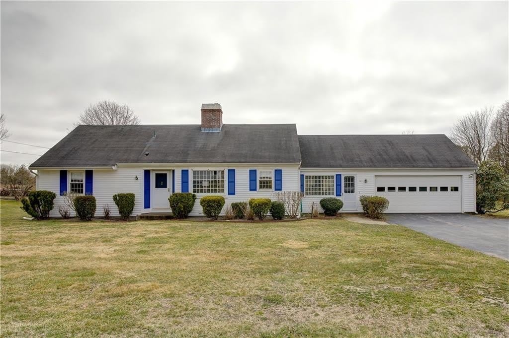 16 South Drive – photo 1