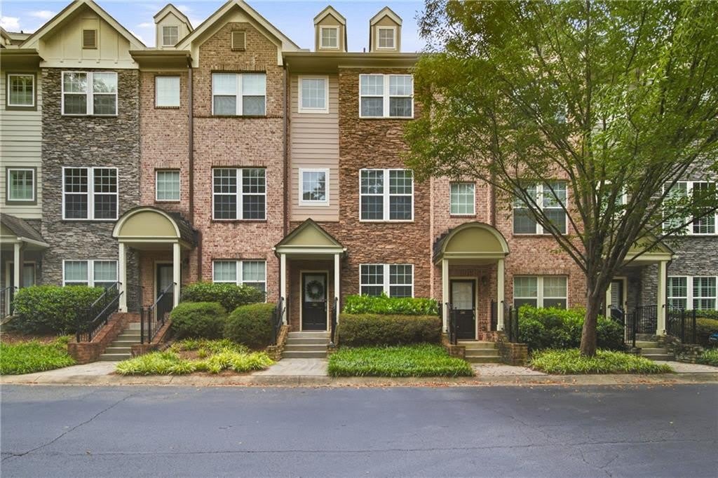1231 Ashford Creek Park NE – photo 1