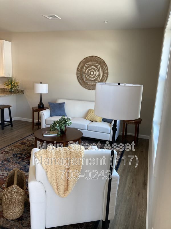 376 E Main St – photo 3