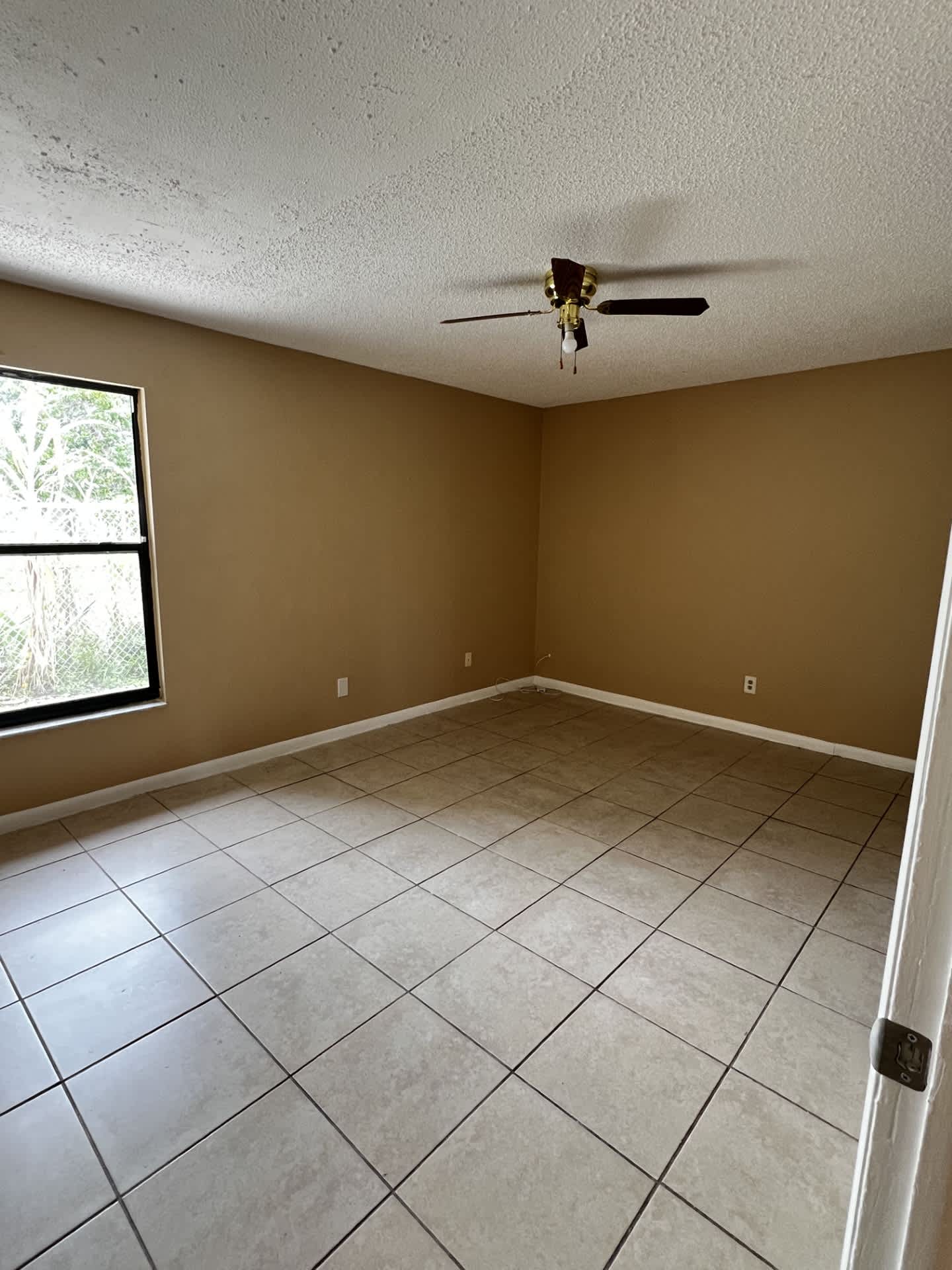 1807 Southwest 1st Avenue- A – photo 5