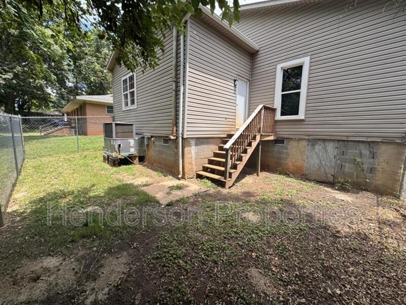 1022 5th Street – photo 3