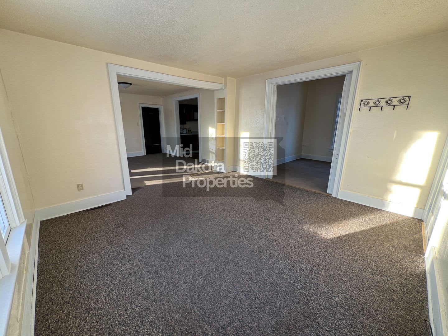 515 E Hanson- 3 Bedroom House – photo 3