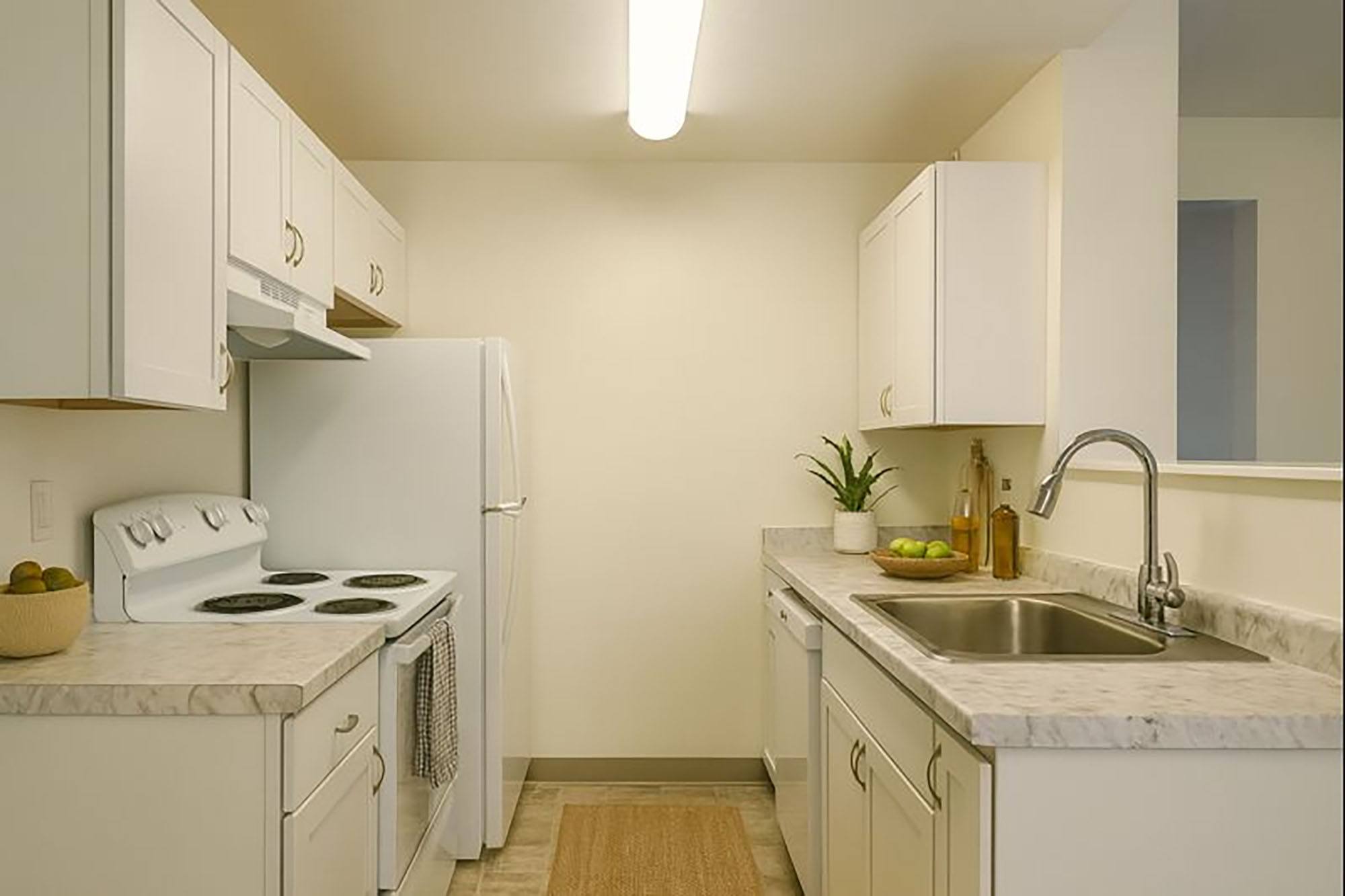 Oakes Street Apartments – photo 3