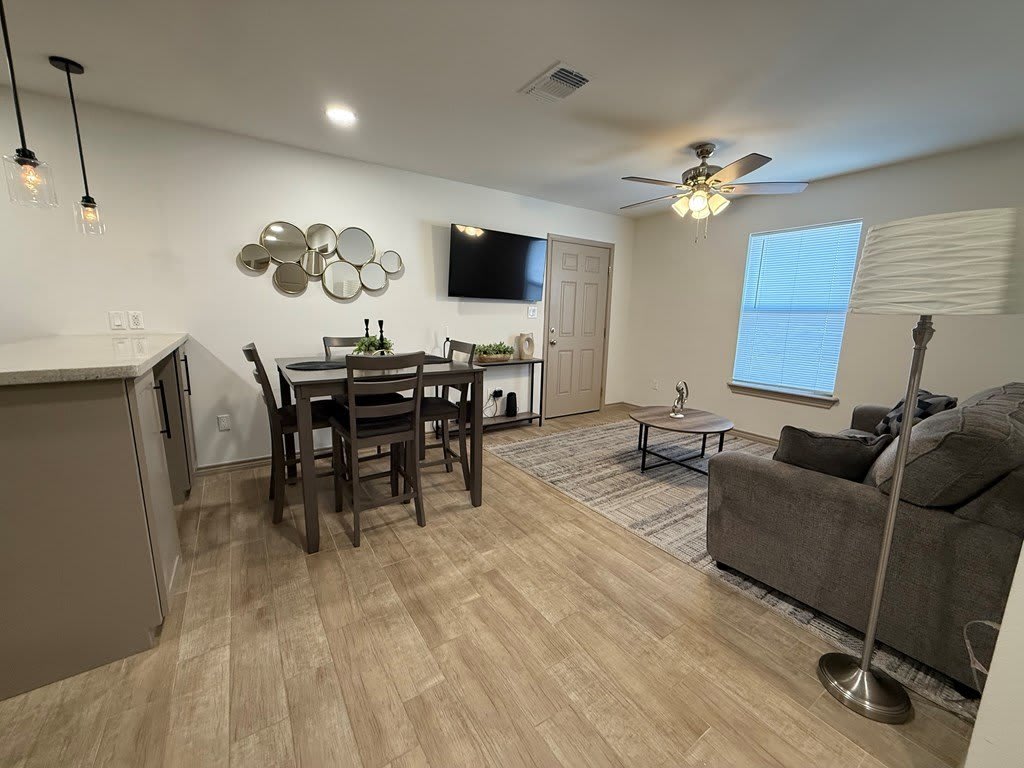 2873 Del Rio Boulevard – photo 3