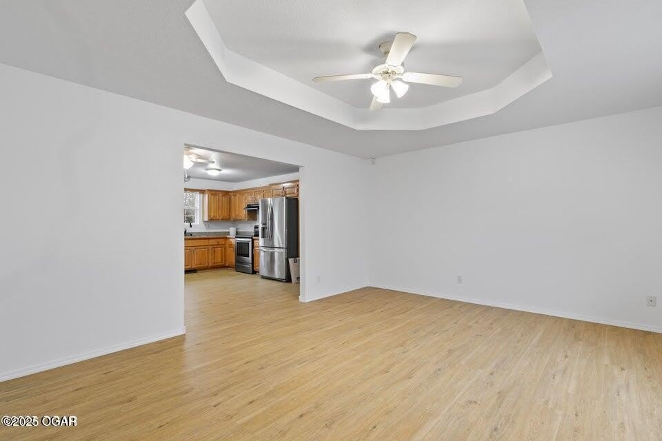 1177 E Amber Drive – photo 2