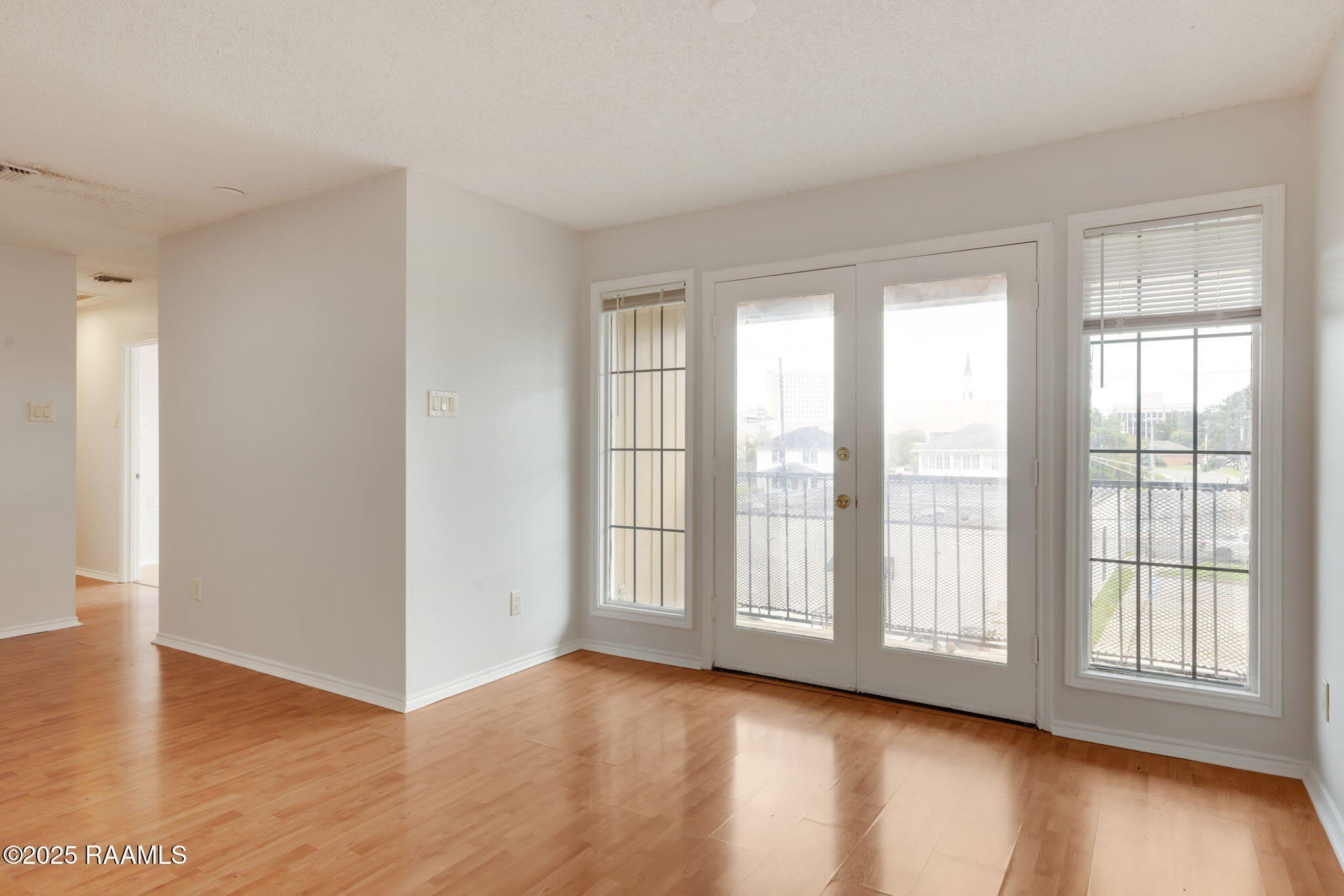 1318 Lee Avenue – photo 4