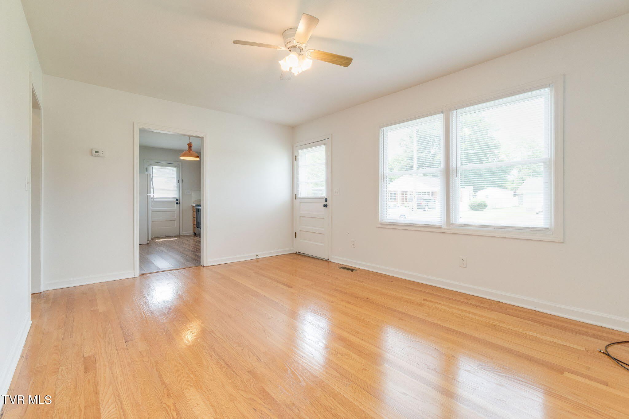 615 1/2 Bravo Street – photo 3