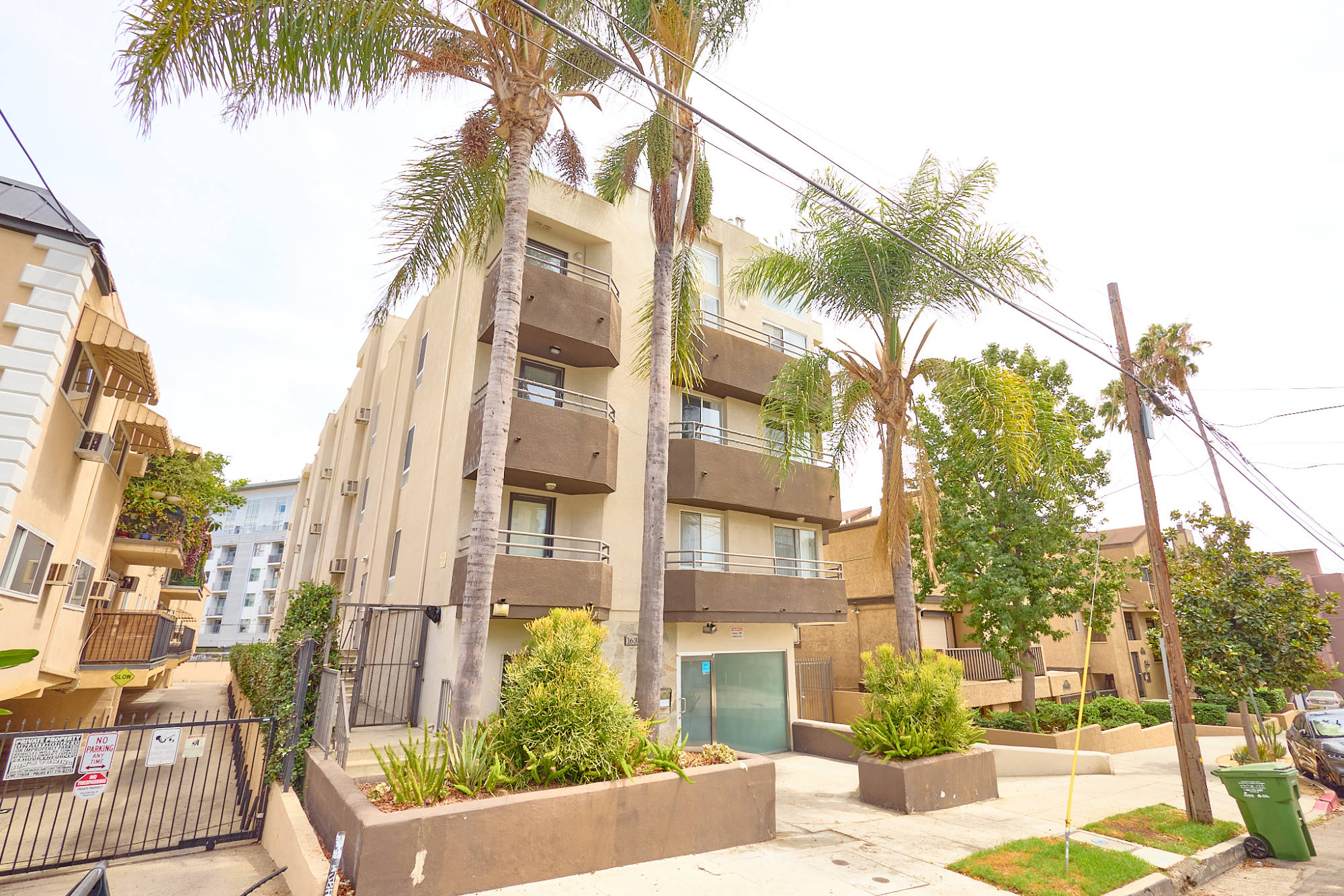 1632 N. Formosa Ave. – photo 1