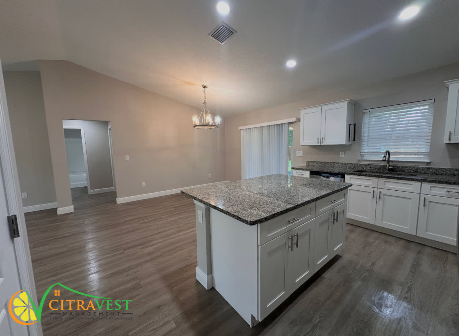 9078 N Arcadia Way – photo 3