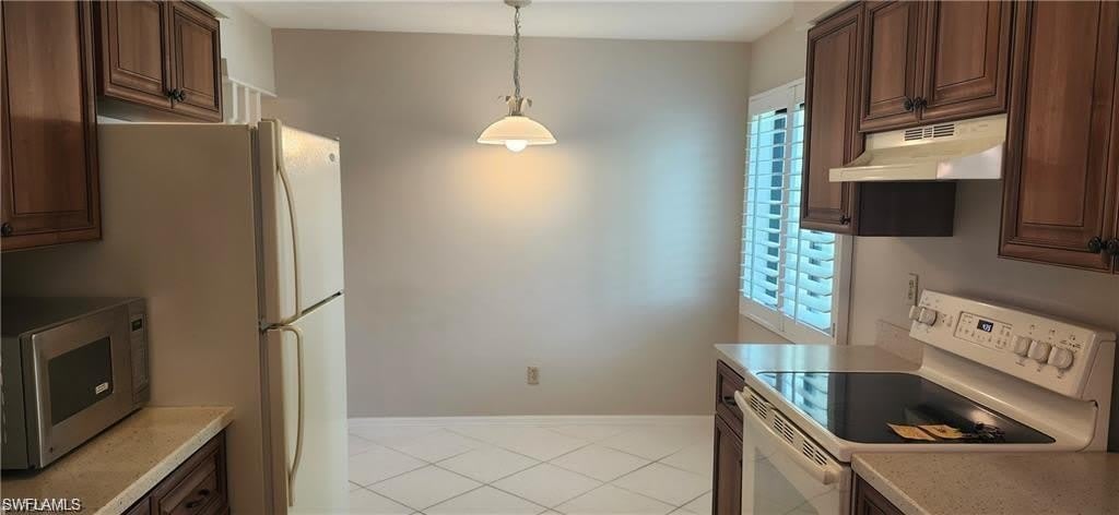 221 Fox Glen Dr – photo 4