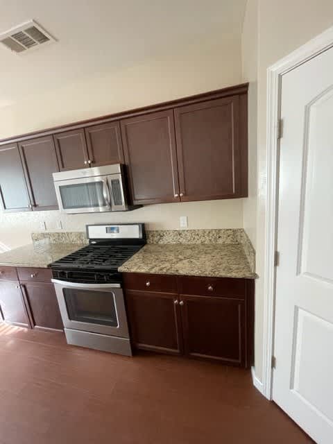 2859 S Oakhurst Ct – photo 4
