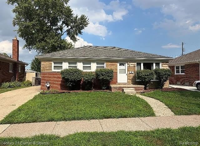 8949 Fox Avenue – photo 1