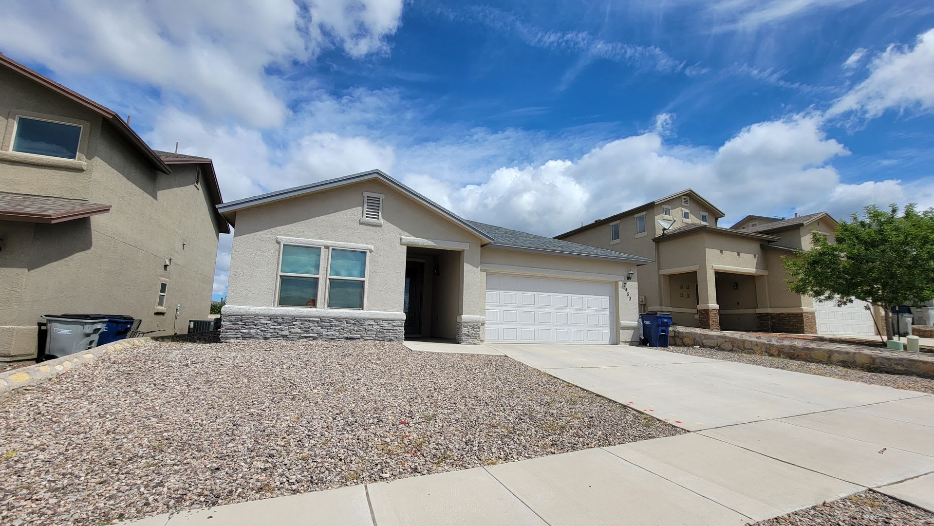 Stunning 3 Bedroom 2 5 Bathroom In West El Paso – photo 2