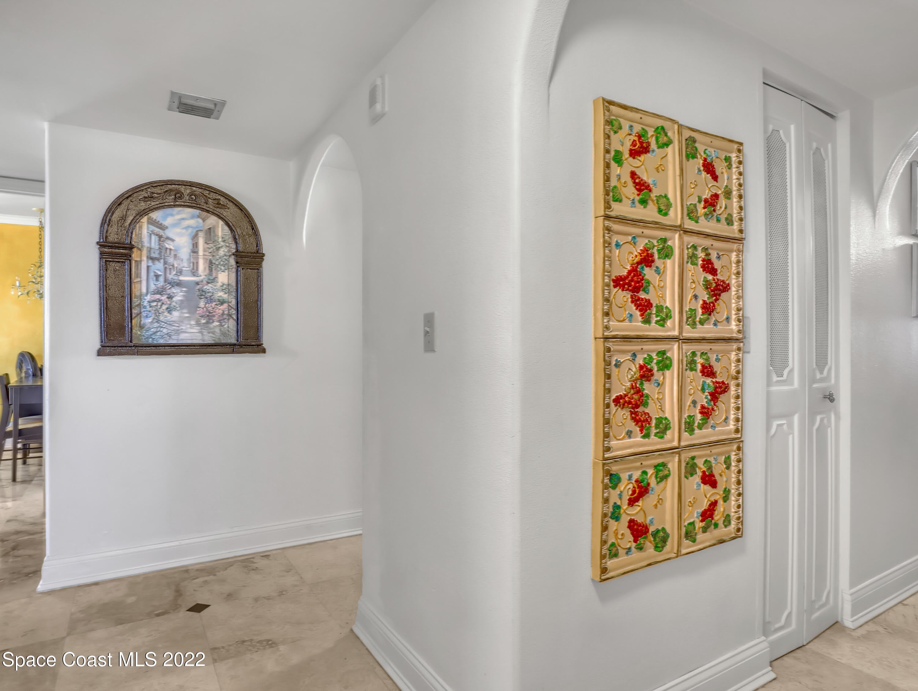 1860 N Atlantic Avenue – photo 3