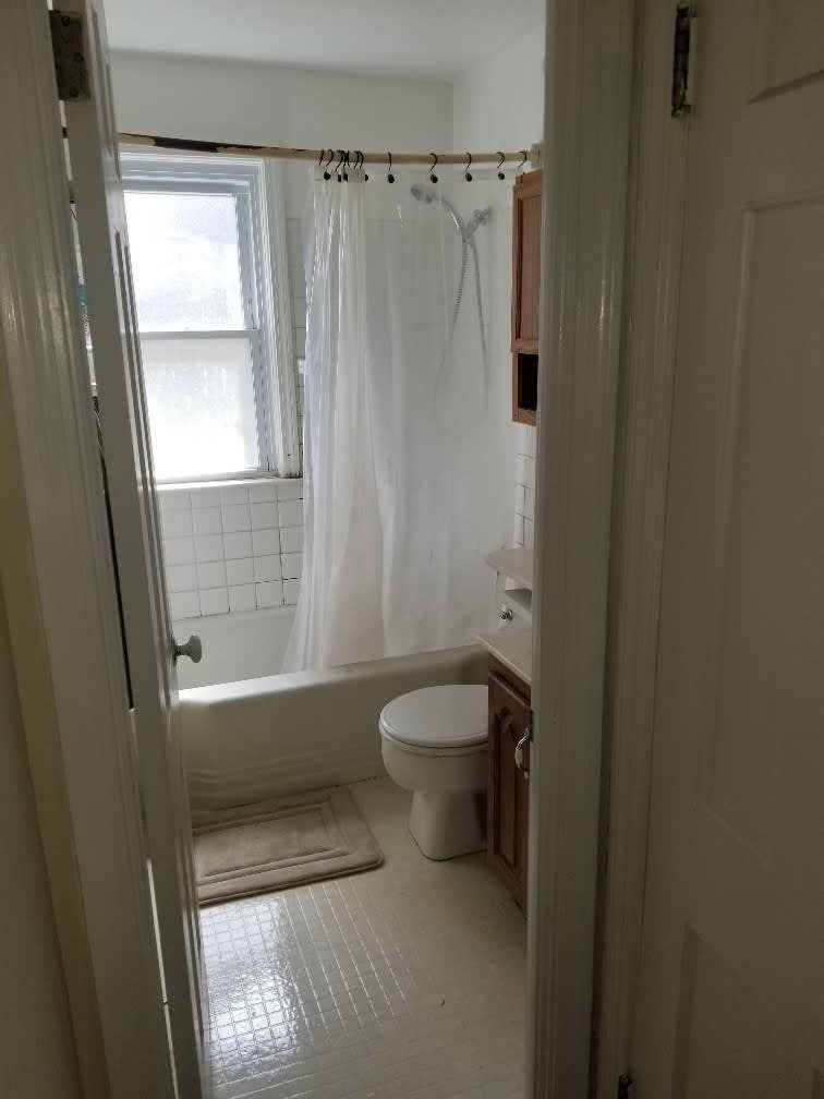 3 bedroom Bungalow with finished basement.. – photo 2