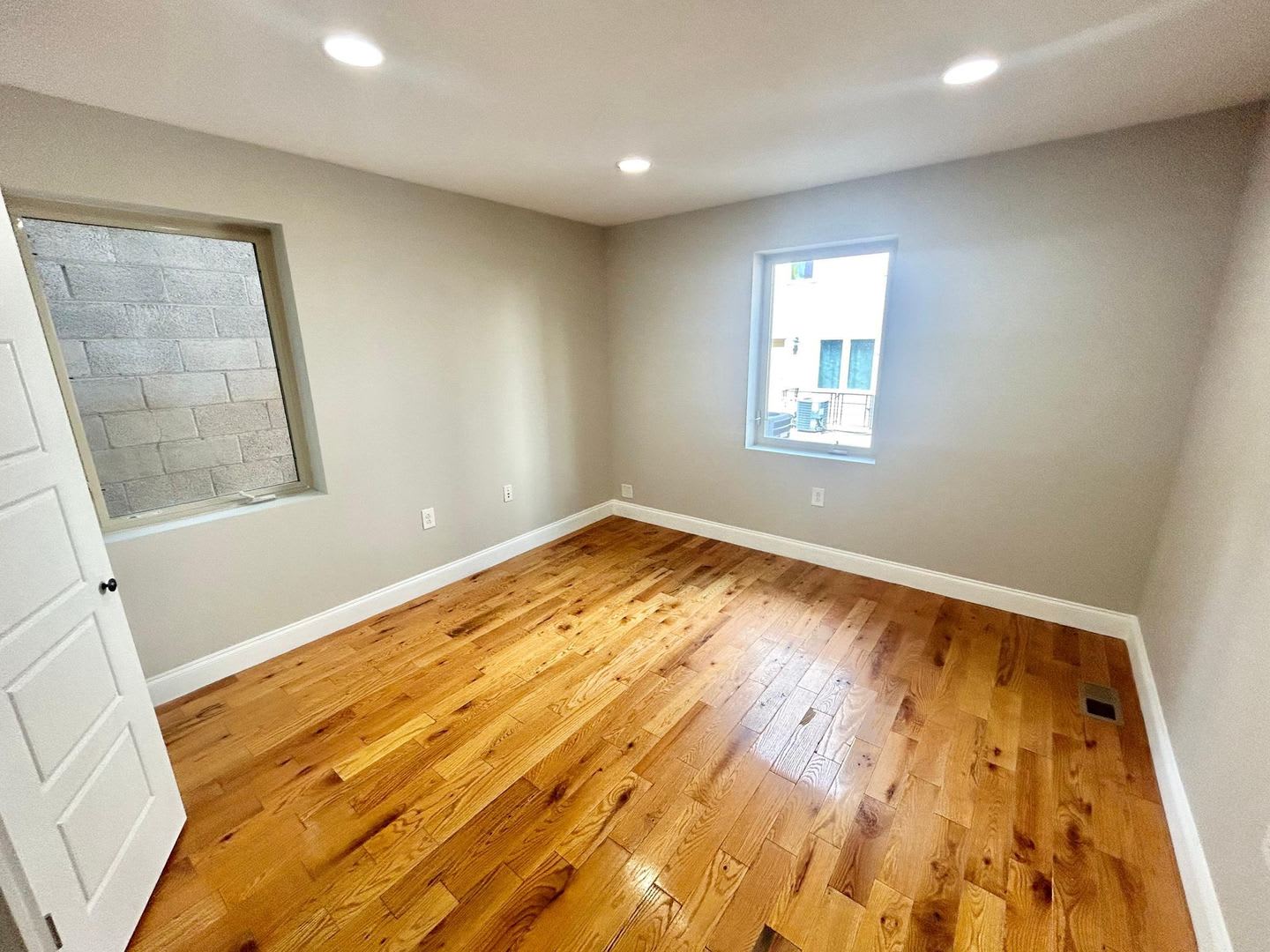 Spacious 3-Bedroom, 2-Bath Apartment with Finished Basement, Private Patio, and In-Unit Laundry – photo 4