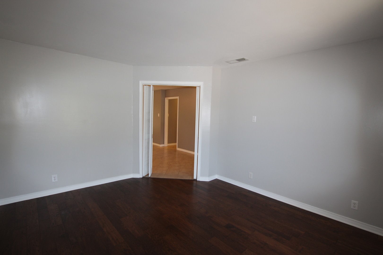 Coming Soon 3 Bedroom 2 Bathroom Home Near Ut Tyler – photo 5