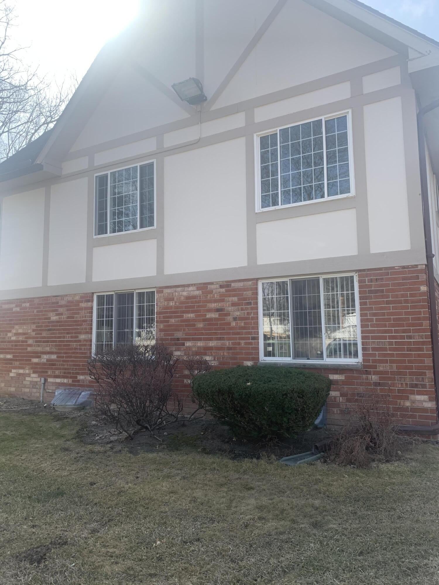 30256 Southfield Road – photo 2
