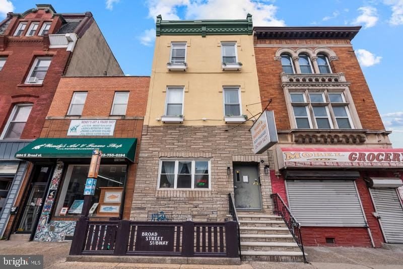 1602 S BROAD STREET – photo 2