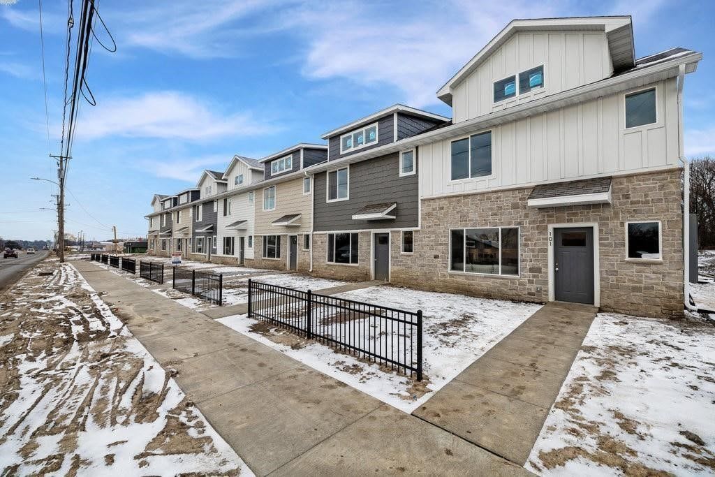 6501 Hickman Road – photo 2