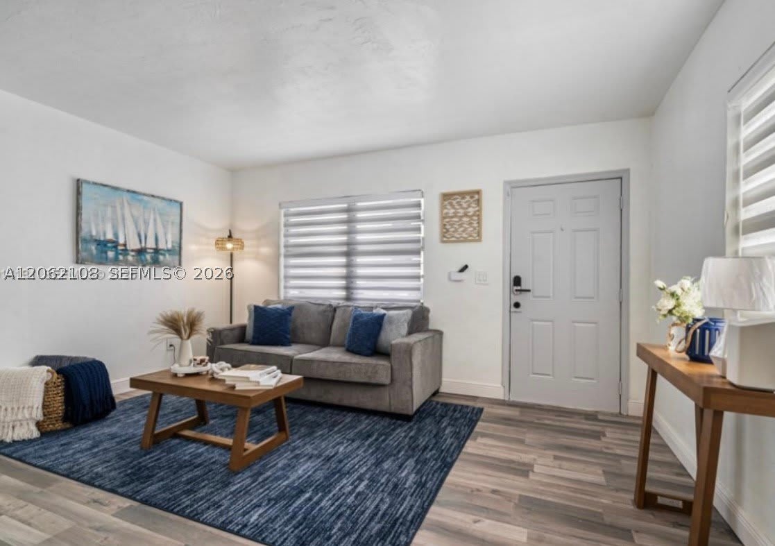 1021 NW 37th Ave – photo 4