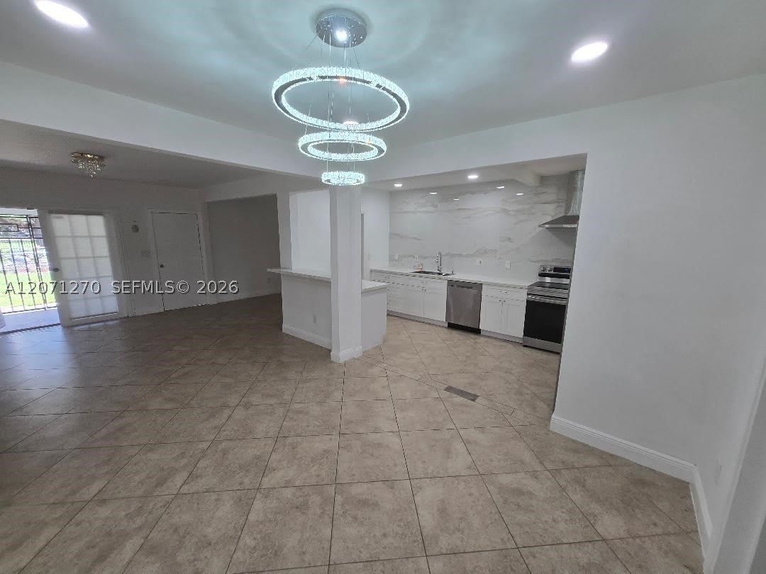 18360 NE 22nd Ave – photo 5