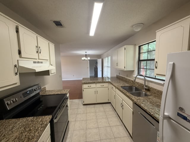 501 Robinson Avenue East – photo 5