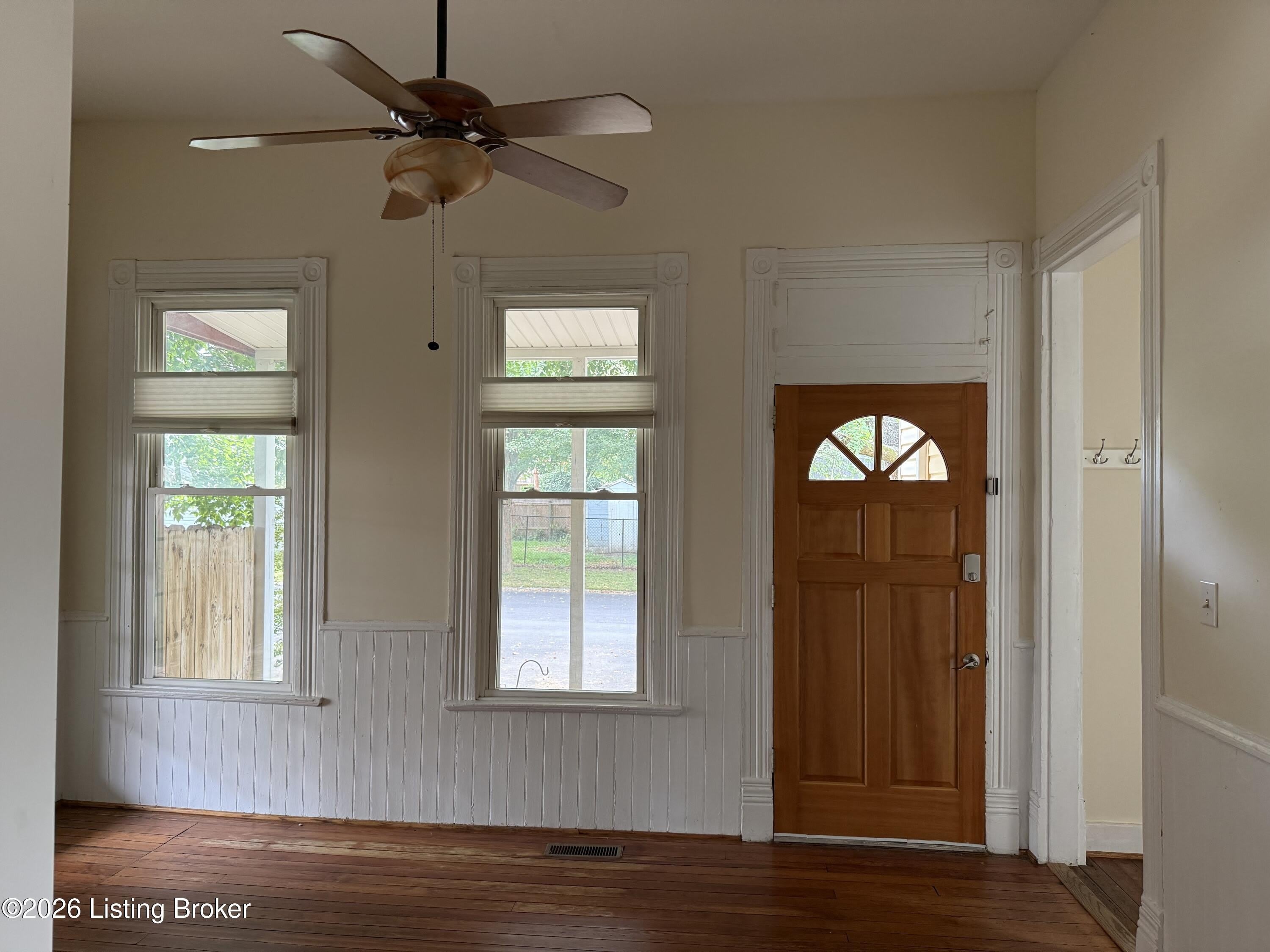 611 Cooper St – photo 3