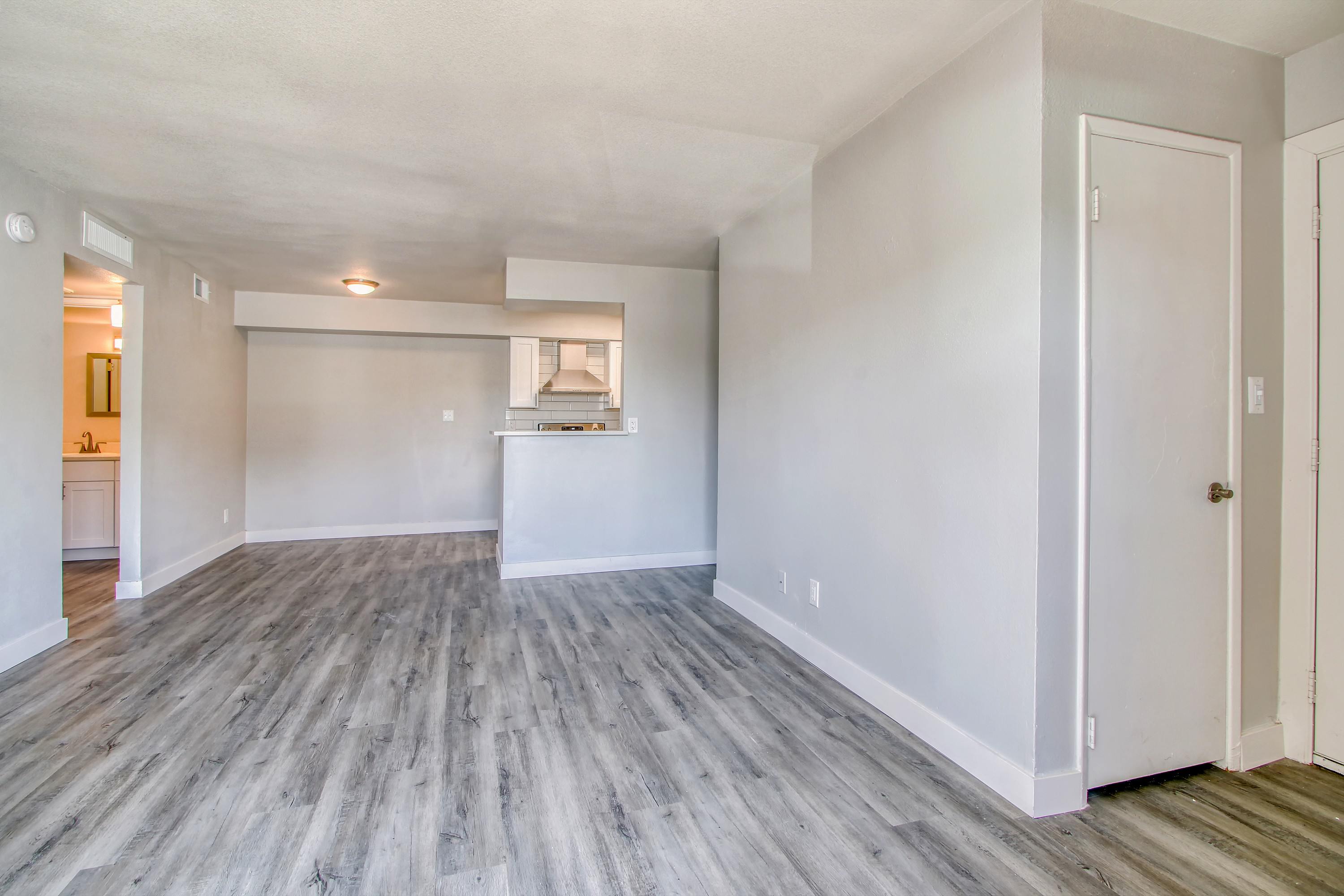 Broadway Vista Apartments – photo 4