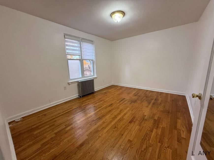 192-10 39th Avenue – photo 5