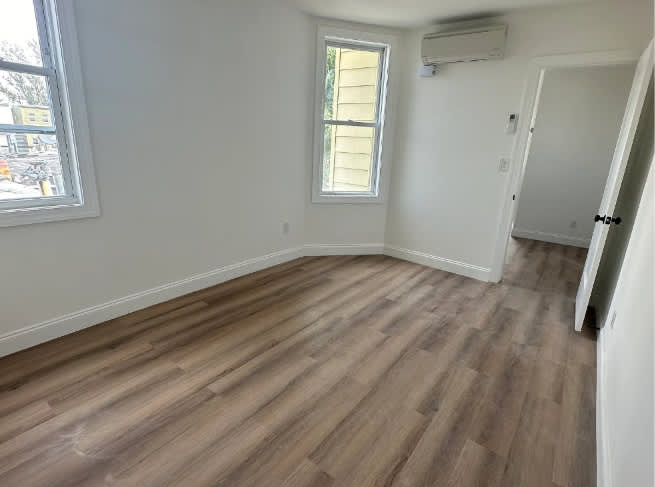 770 West Side Ave – photo 4