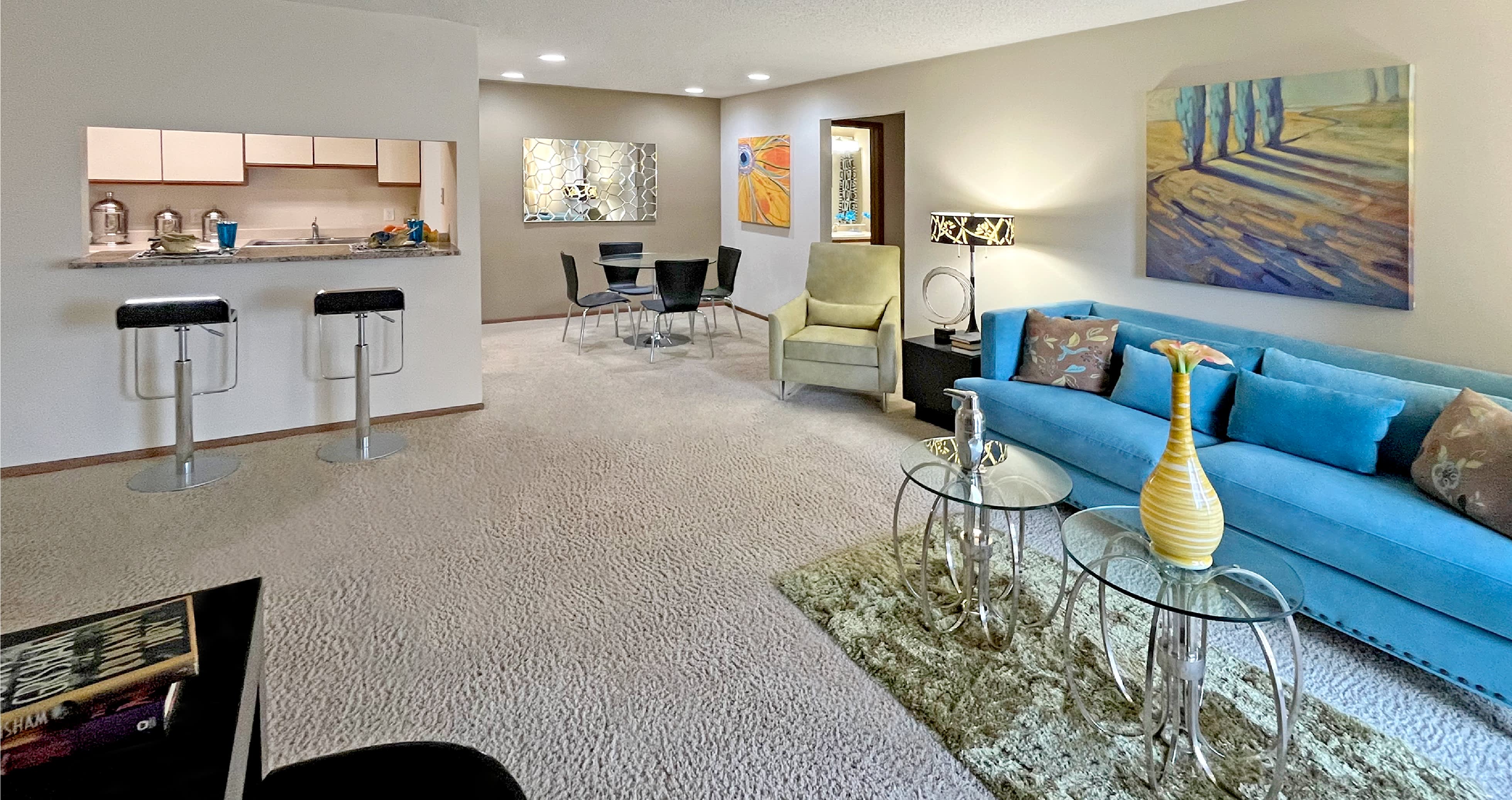 Lionshead Apartments – photo 2
