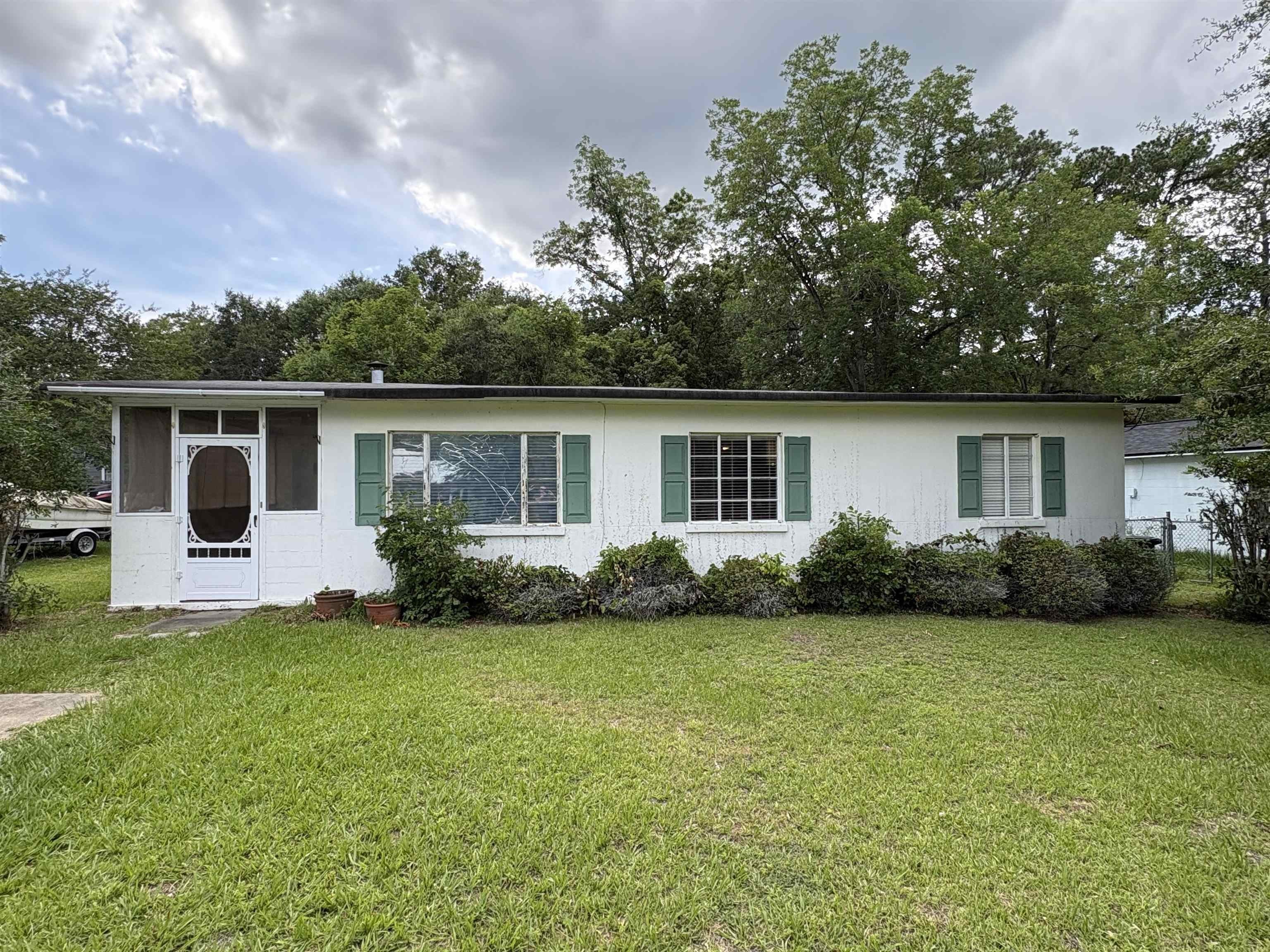 2106 E Dellview Drive – photo 1