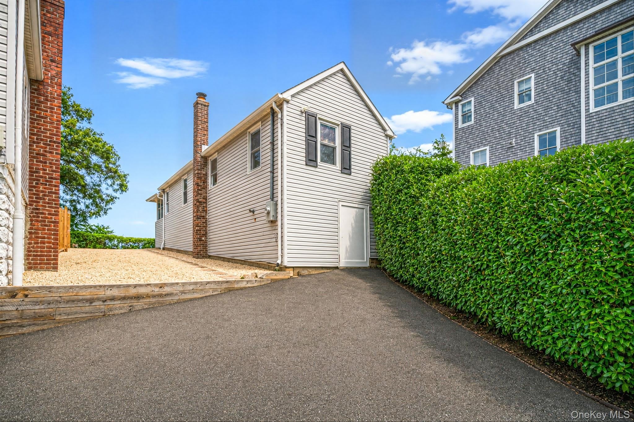 27 Walnut Avenue – photo 1