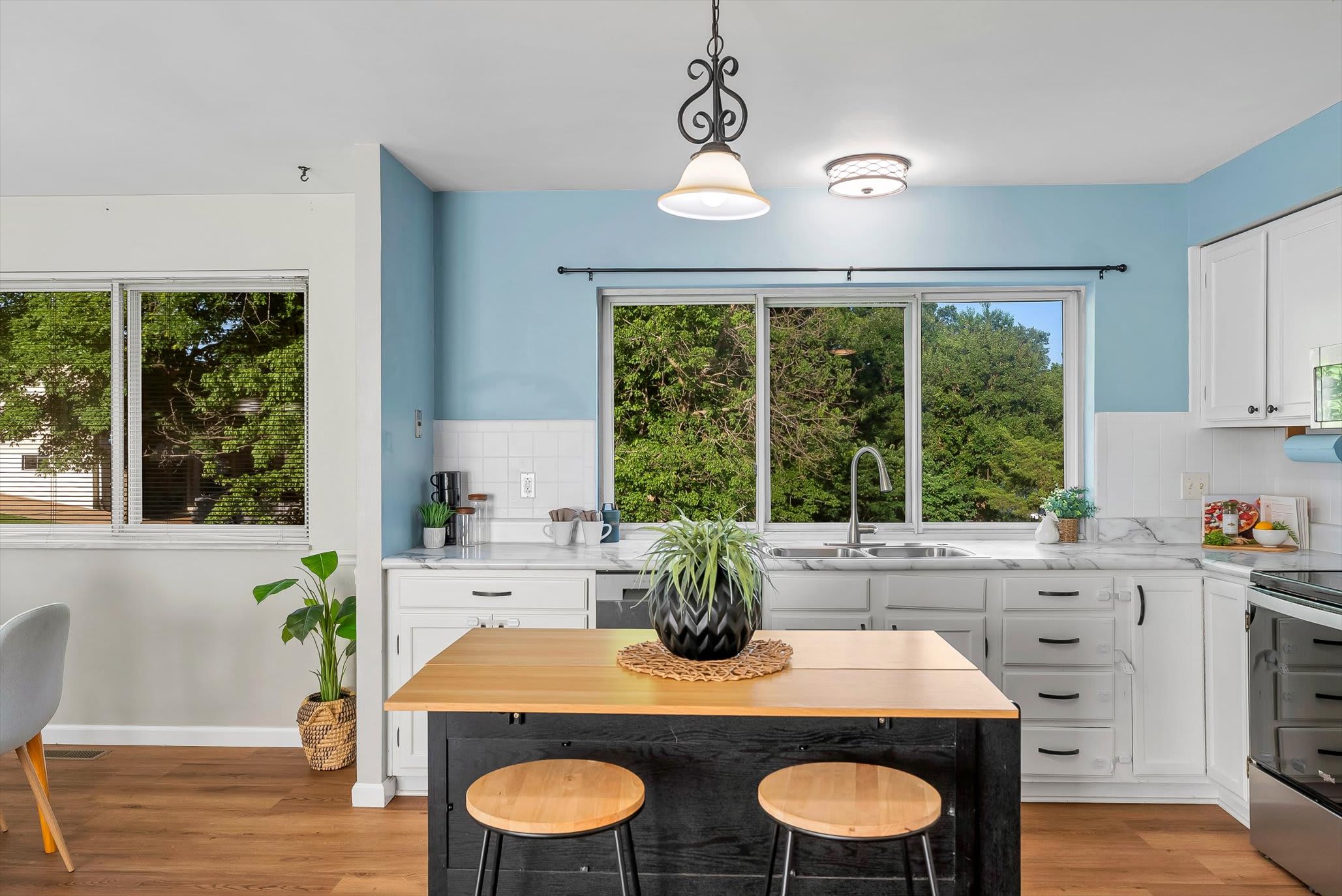 248 Village Creek Drive – photo 4
