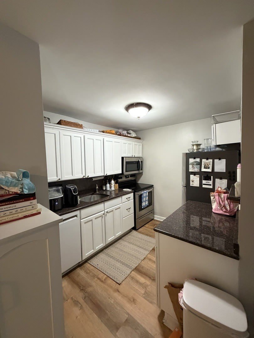 100 E Walton Street – photo 4
