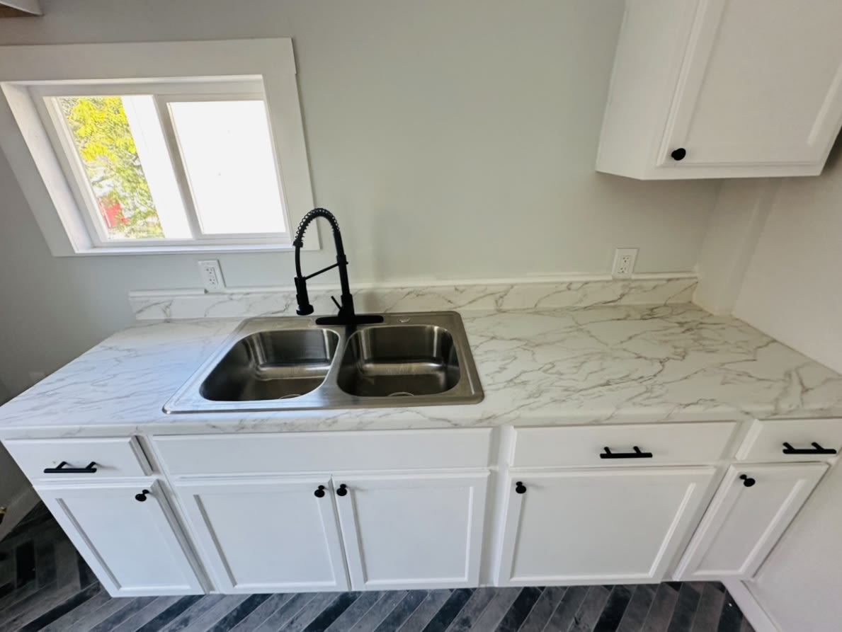 831 North Chestnut Street – photo 1