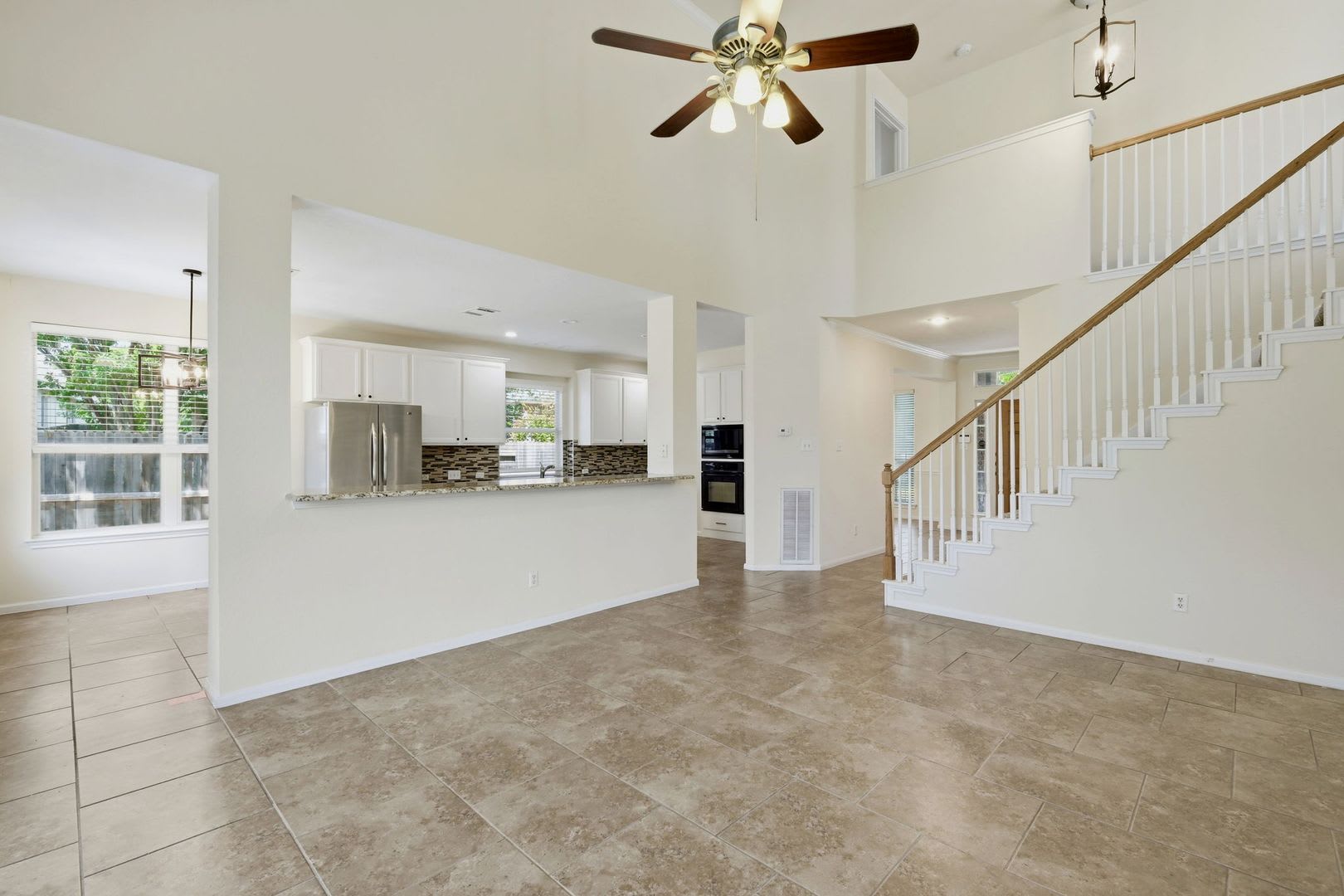 2033 Creole Dr – photo 3