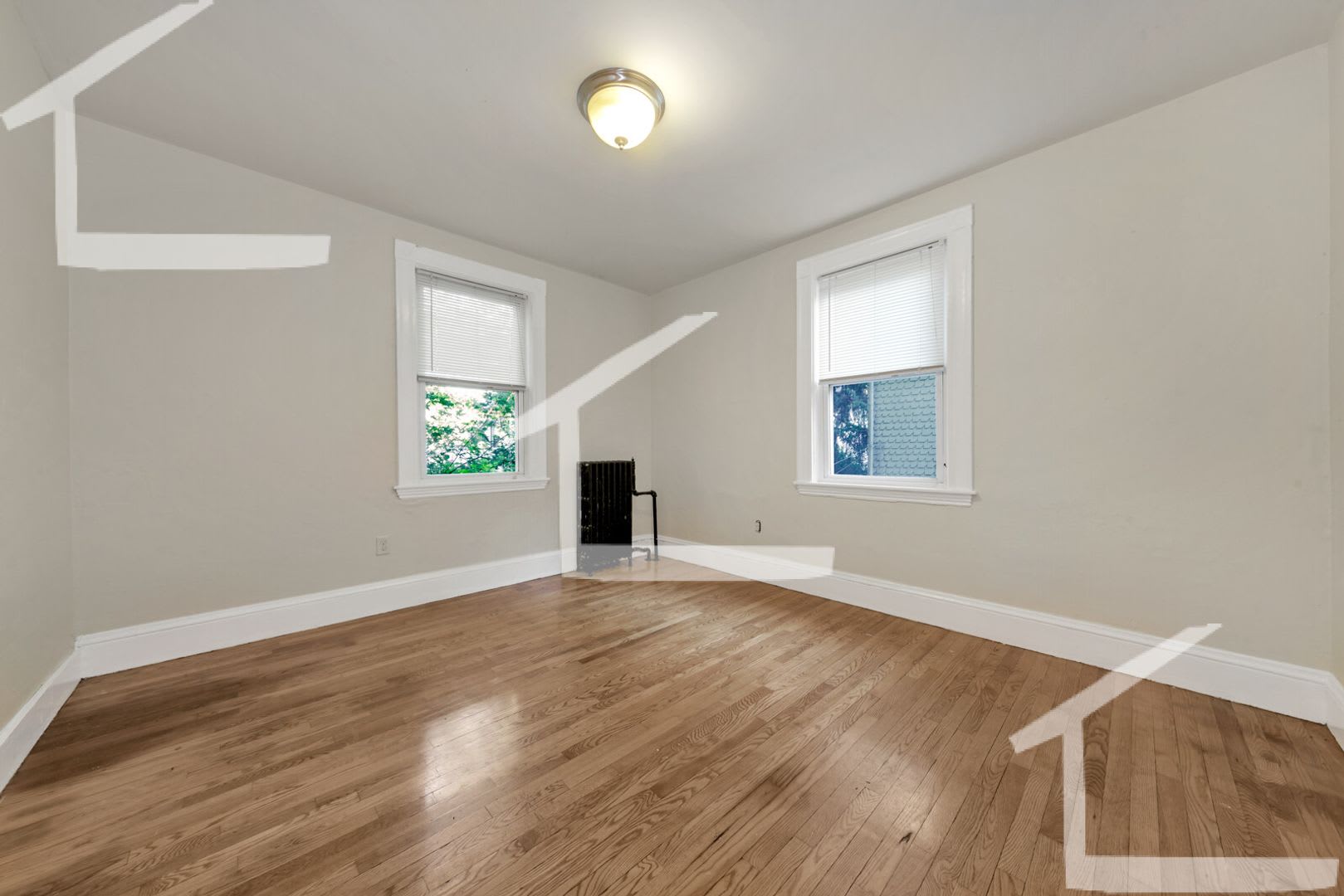 Charming 5 Bedroom No Broker Fee – photo 4