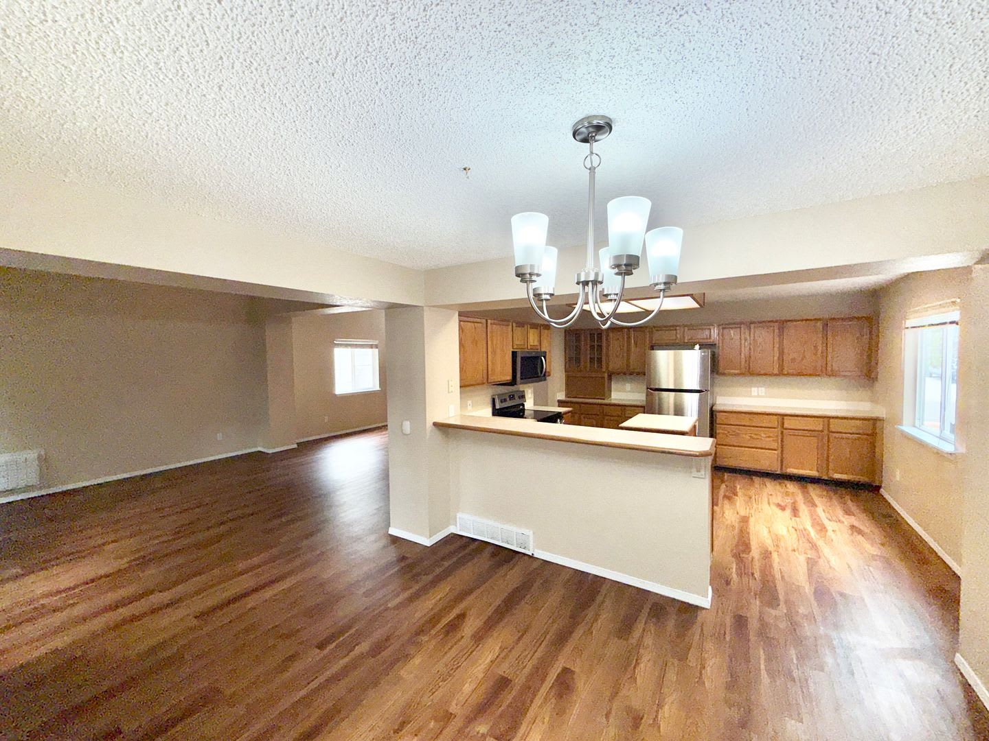 3 Bedroom Stetson Hills Home! – photo 4