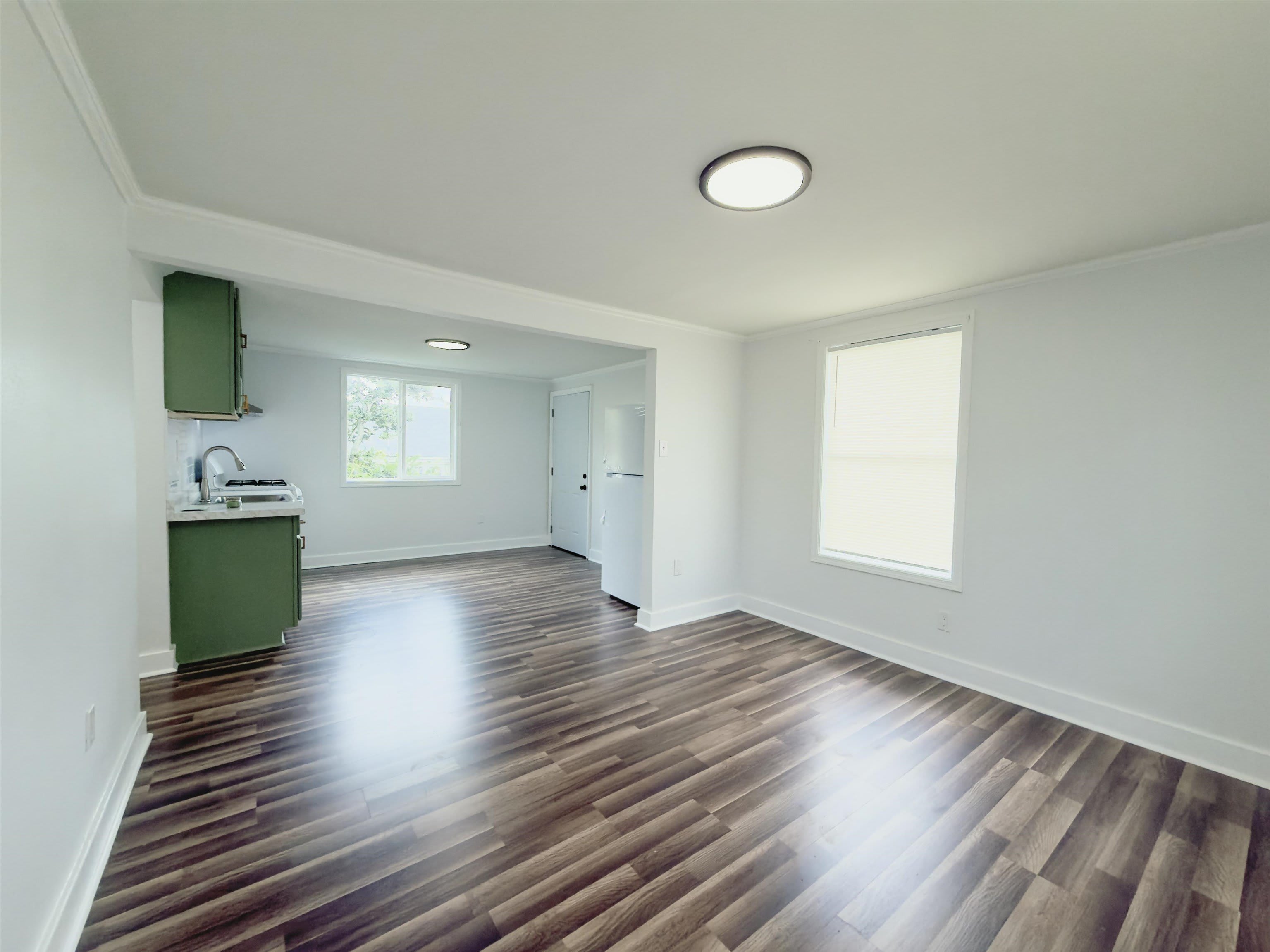 512 Crescent Boulevard – photo 5