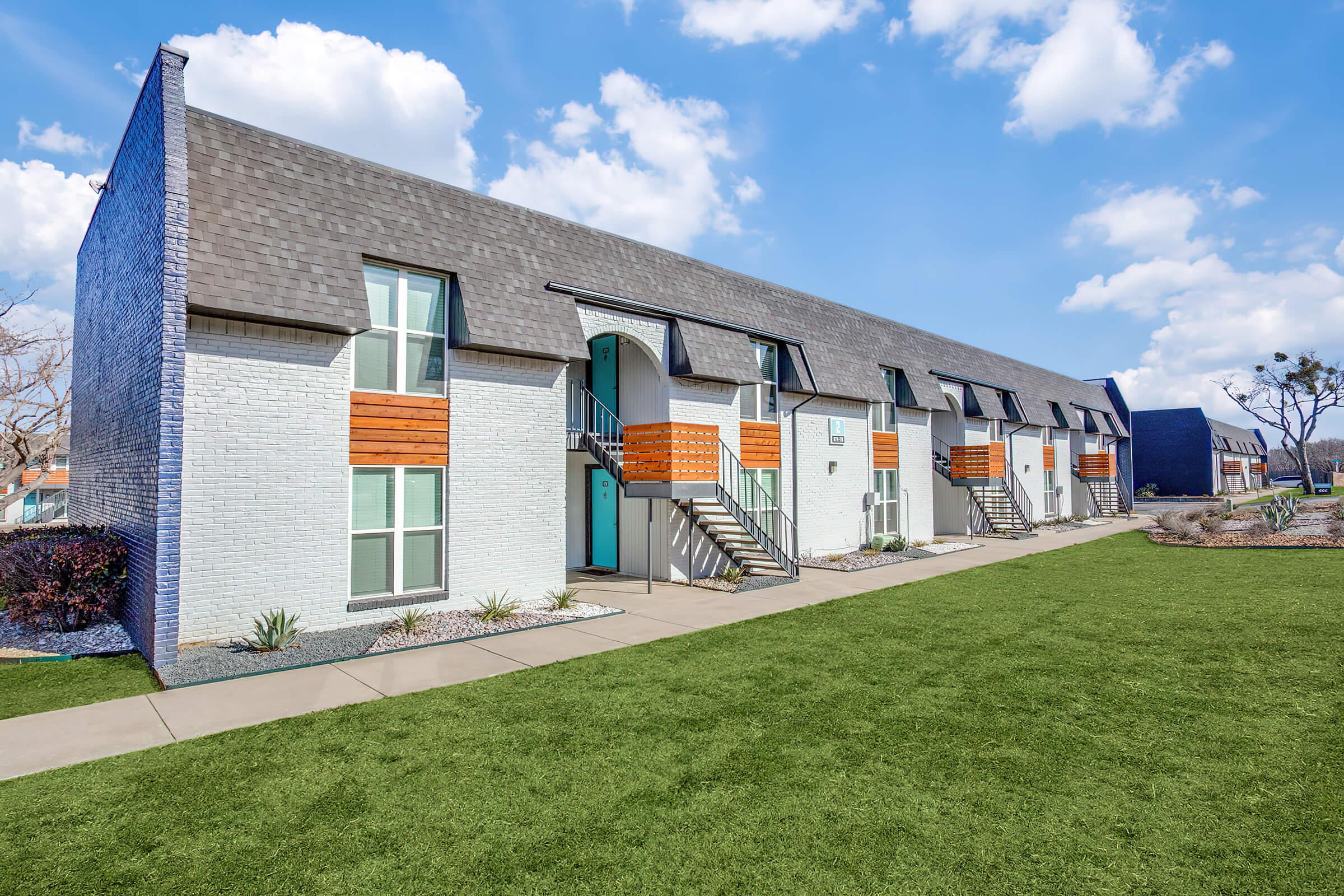 Fleetwood Apartment Homes – photo 2